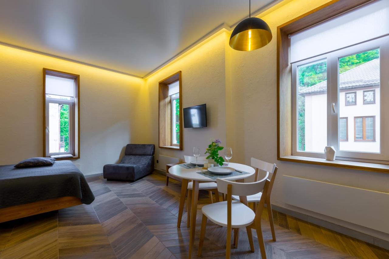 High Castle Park View Studio Lviv Exterior foto